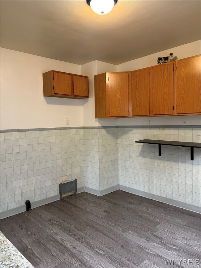 Building Photo - 420 18th St