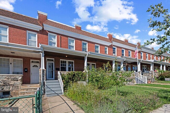 Building Photo - 1228 W 37th St