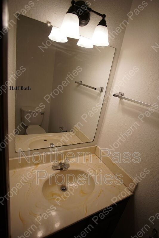 Building Photo - 11604 Gordon Bays Way