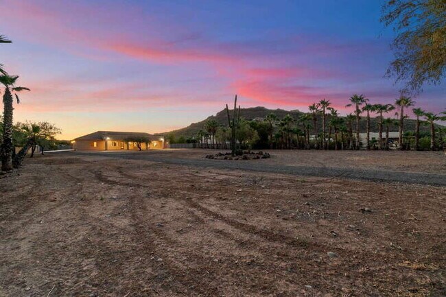 Building Photo - 36648 N 27th Ave