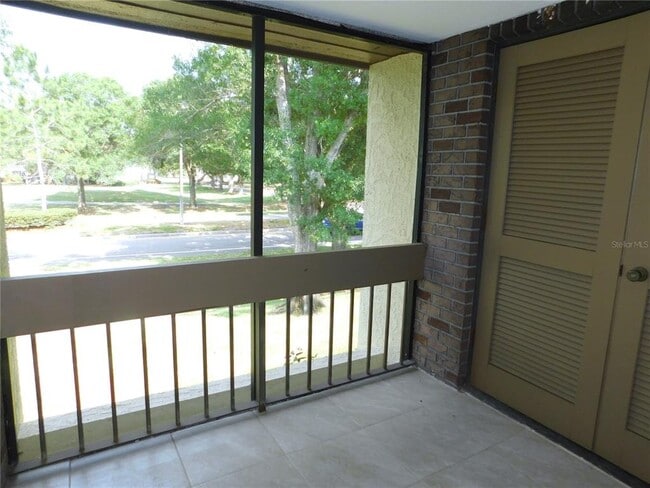 Building Photo - 204 Caryl Way
