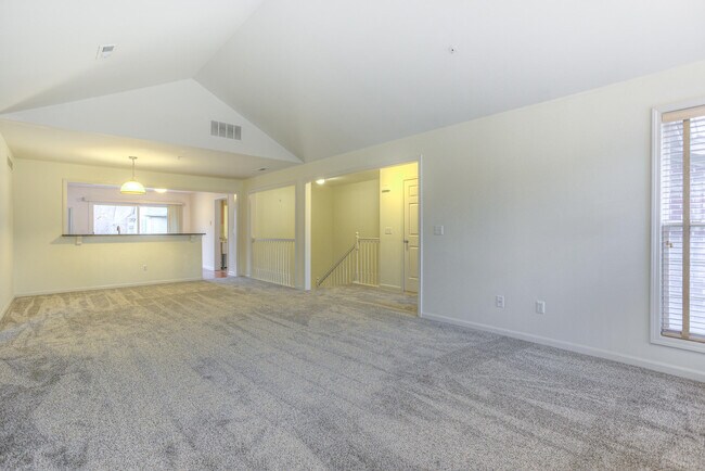 Building Photo - 28471 Carlton Way Dr