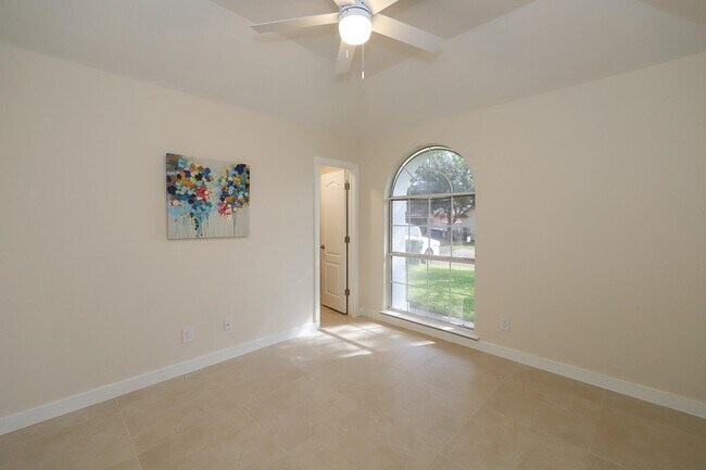 Building Photo - 306 Cinnamon Teal Loop