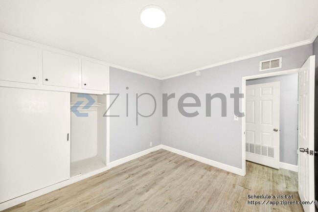 Building Photo - 3151 W Vallejo Dr