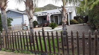 Building Photo - 15157 Jenell St