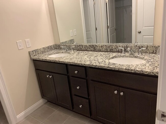 Building Photo - 31 Albert St