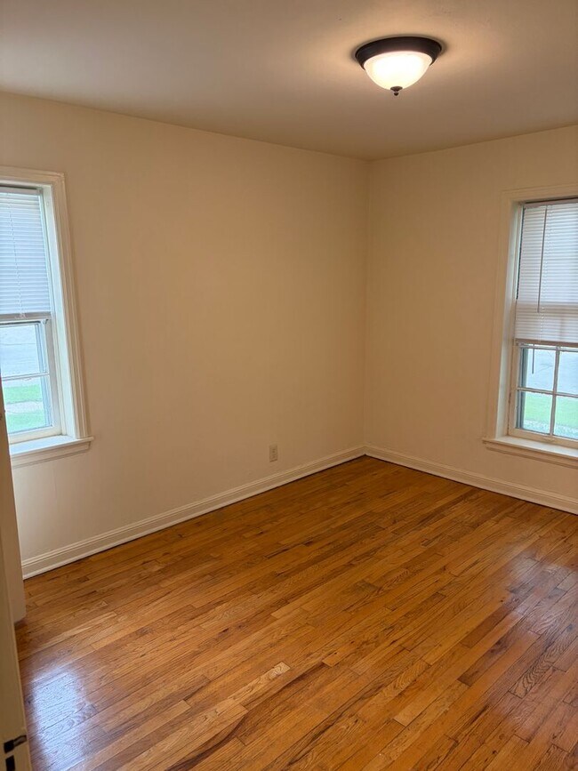 Building Photo - 2800 N Frederick Ave