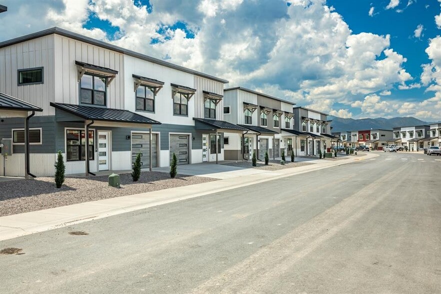 Building Photo - Liberty Estates
