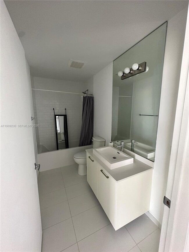 Building Photo - 151 SE 1st St