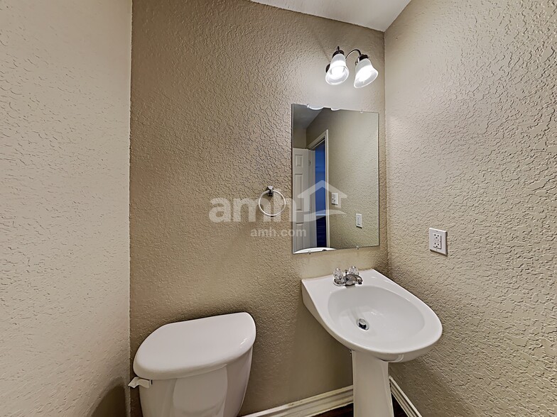 Building Photo - 11154 Bold Forbes