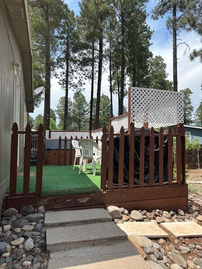 Building Photo - $500 Move-In Special | 3-Bed, 2-Bath Home ...