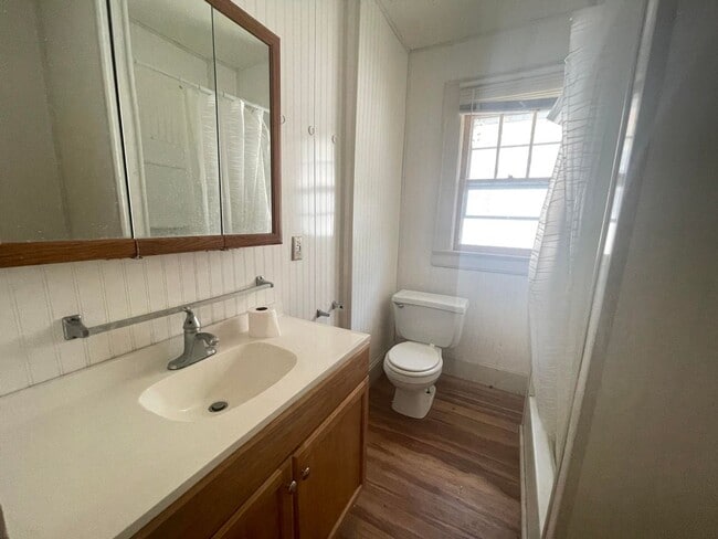 Building Photo - 3/1 close to MSU