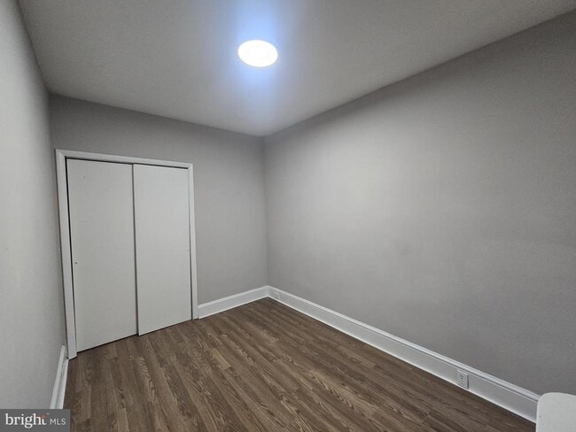 Building Photo - 2036 S 65th St