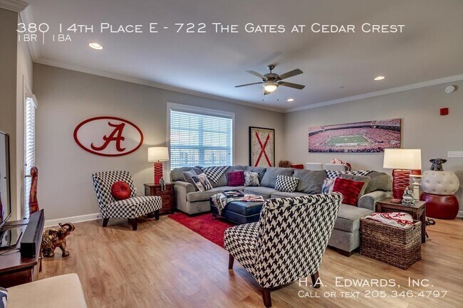 Building Photo - 380 14th Pl E