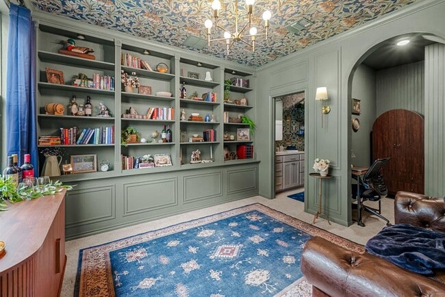 Building Photo - 217 McCrae Dr