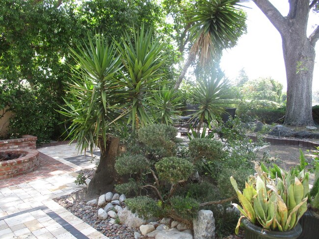 Building Photo - 18216 Index St