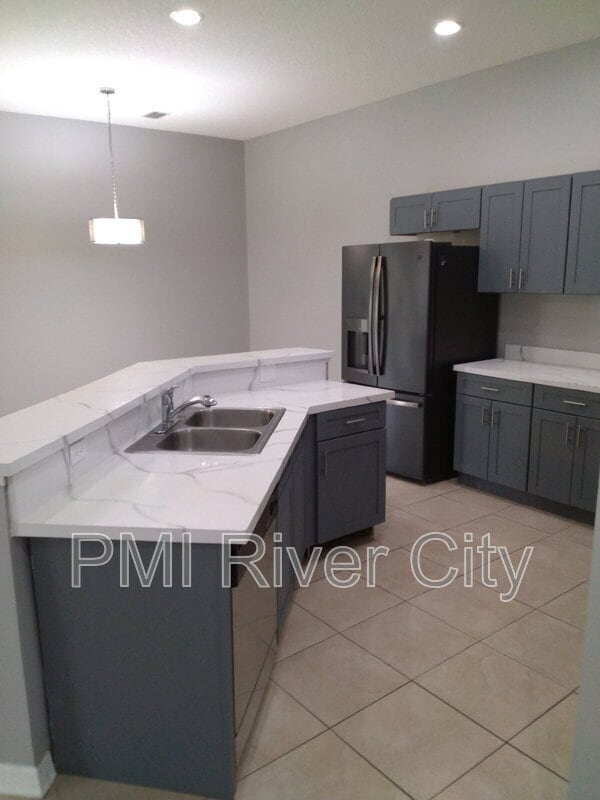 Building Photo - 818 Filmore Ln