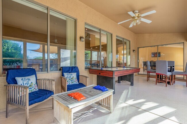 Building Photo - Spectacular 5 bdrm Home, OFFERS SOLAR ELECTRIC!