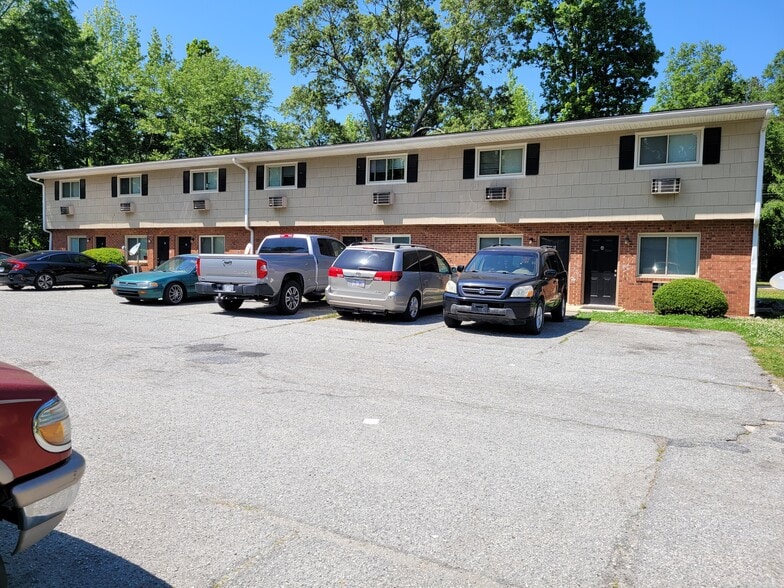 Building Photo - 3516 Lynhaven Dr
