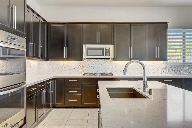 Building Photo - 5374 Tierra Faith Ave