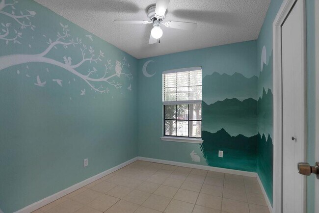Building Photo - 5808 Spring Meadow Rd