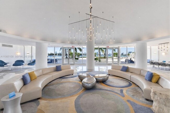 Building Photo - 1000 West Ave