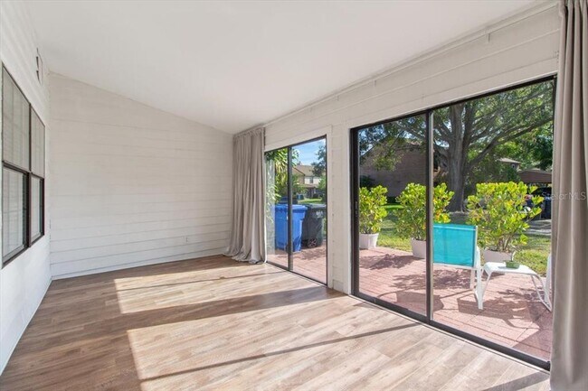 Building Photo - 5322 Bradbury Ct