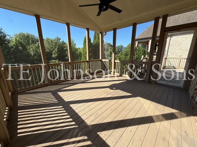 Building Photo - 5540 Brookberry Farm Rd