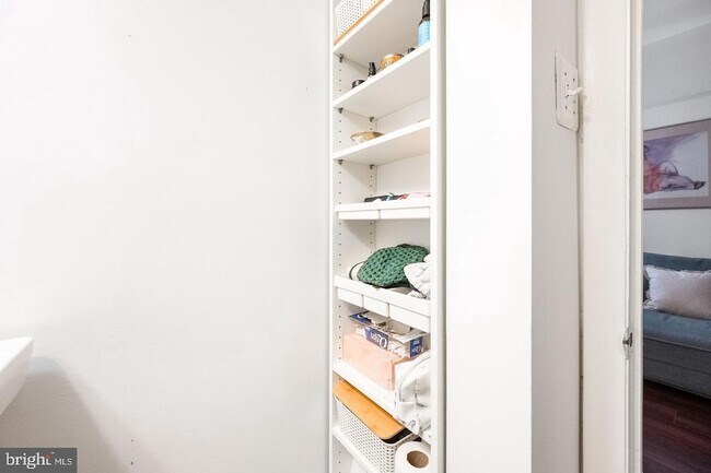 Building Photo - 1701 16th St NW