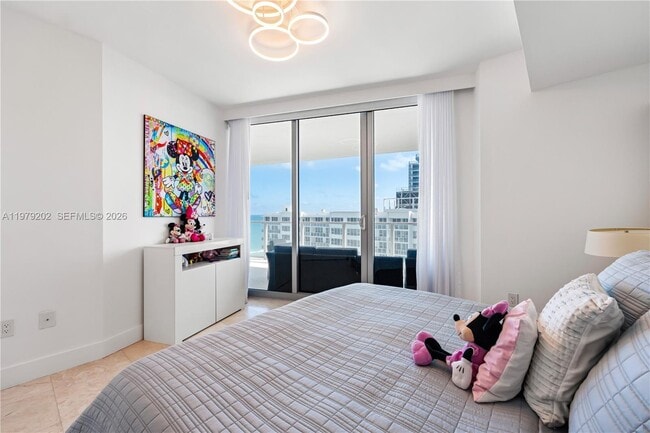 Building Photo - 3101 S Ocean Dr