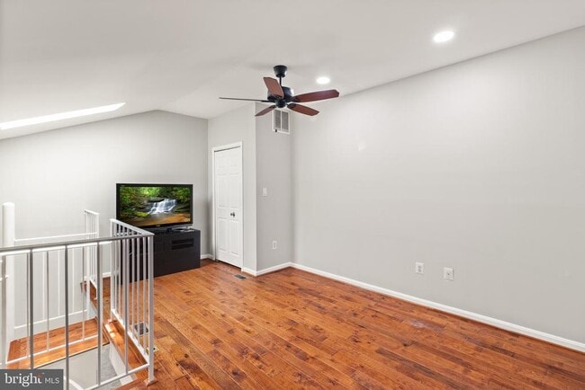 Building Photo - 12317 Wadsworth Way