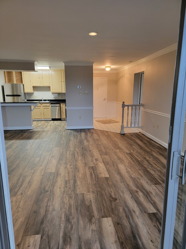 Livingroom view to kitchen and entry - 2525 Greensburg Pike