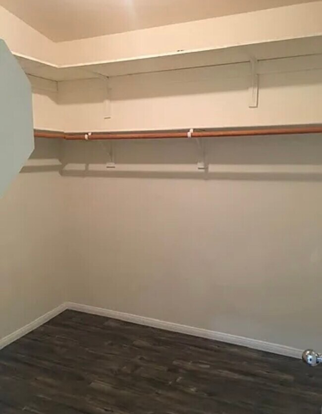 Building Photo - 3221 Green Ice Ave