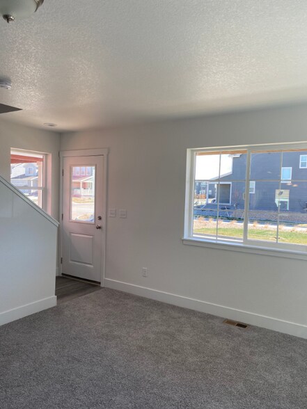 Building Photo - 2685 Cooperland Blvd