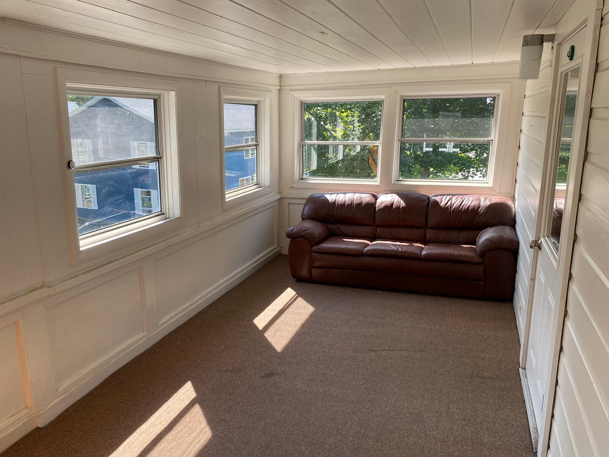 enclosed porch - 210 Center St