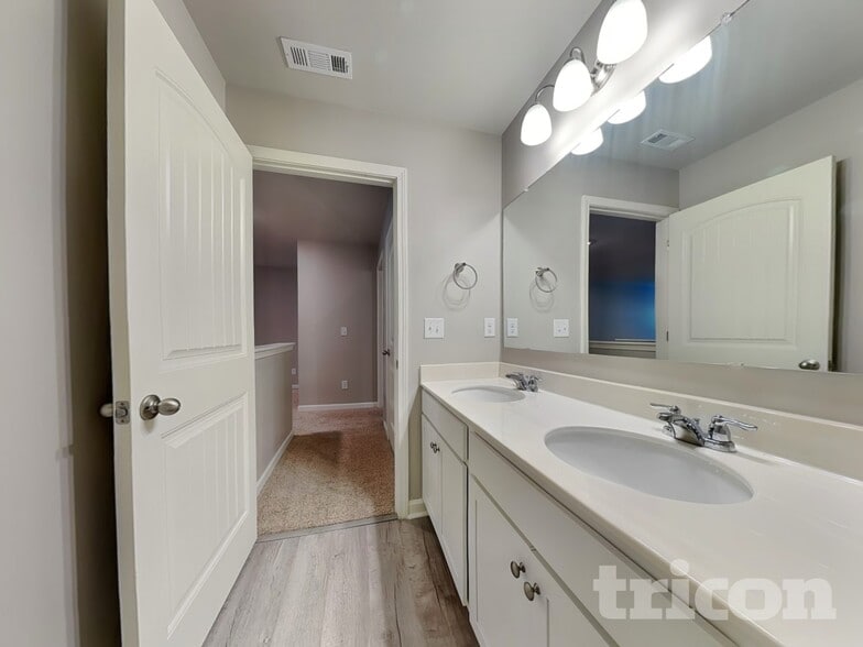 Building Photo - 243 Hummingbird Trail