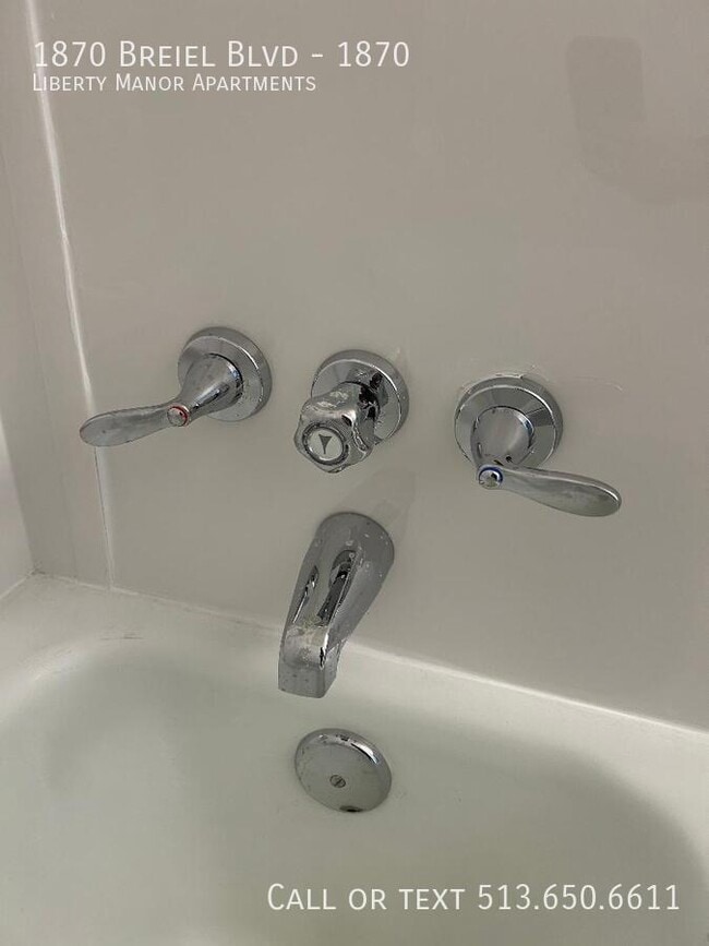 Building Photo - 1870 S Breiel Blvd