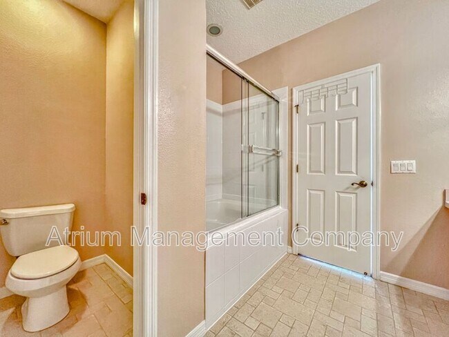 Building Photo - 590 Pinebranch Cir