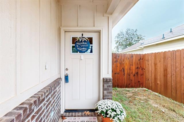 Building Photo - 209 S Baugh St