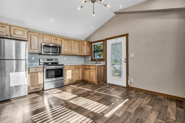 Building Photo - 452 Co Rd 205