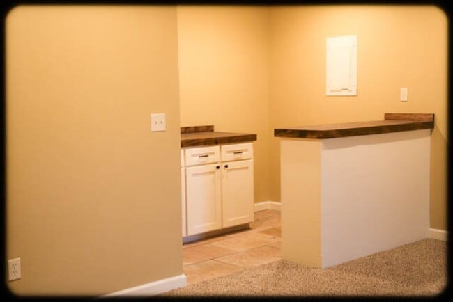 Building Photo - Pottery Barn-Style Home with Walkout Basem...