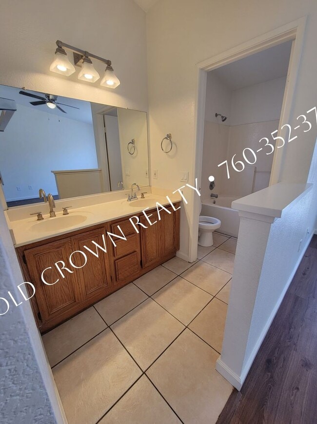 Building Photo - 669 Sagebrush St