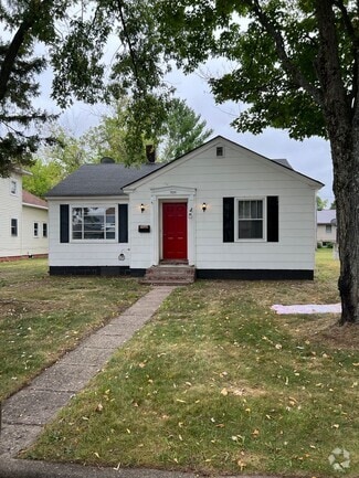 Building Photo - Charming 2 Bedroom and 1 Bath House Availa...