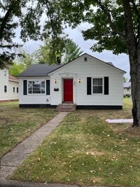 Building Photo - Charming 2 Bedroom and 1 Bath House Availa...