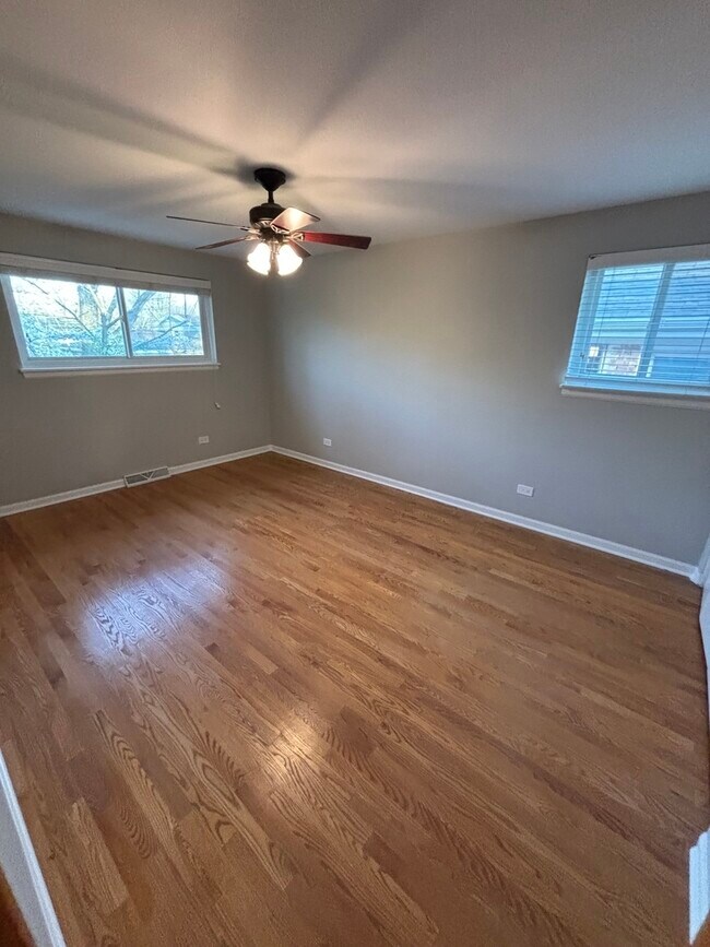 Building Photo - 608 Lavergne Ave