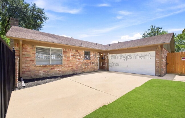 Building Photo - 6215 Autumn Arbor Dr