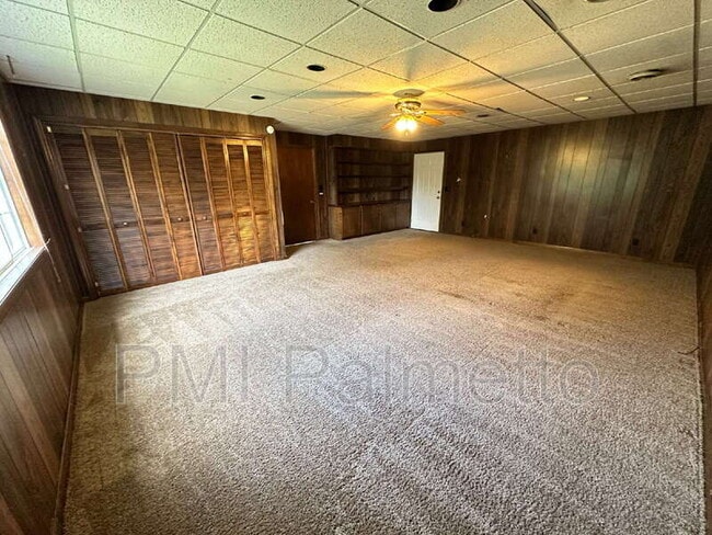 Building Photo - 154 Snow Ln