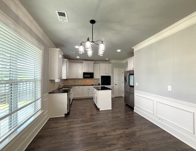 Building Photo - 781 Bridgewater Dr