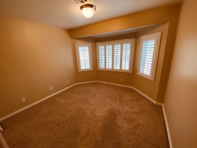 Building Photo - 8217 Ocean Terrace Way