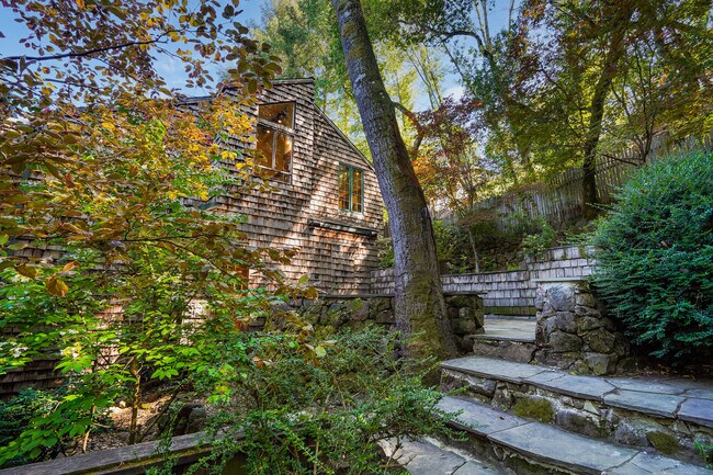 Building Photo - 1 Rimrock Rd